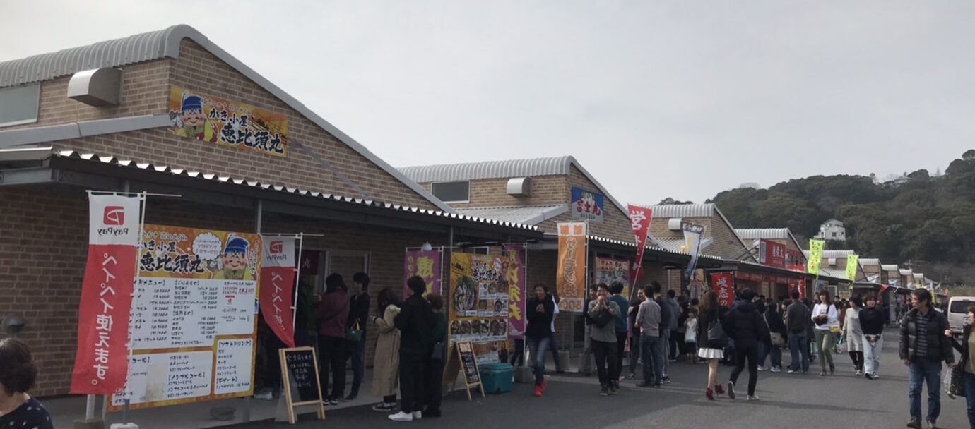 カキ小屋風景